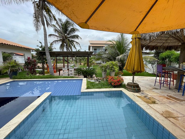 Casa na Praia do Coqueiro "Pé na areia" com vista privilegia