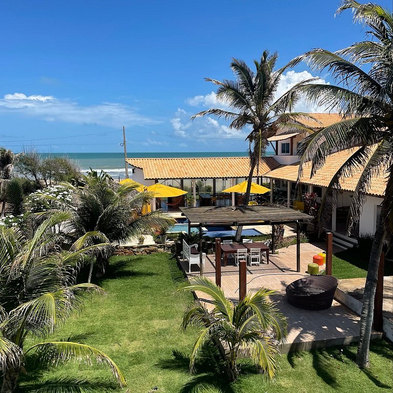 Casa na Praia do Coqueiro "Pé na areia" com vista privilegia