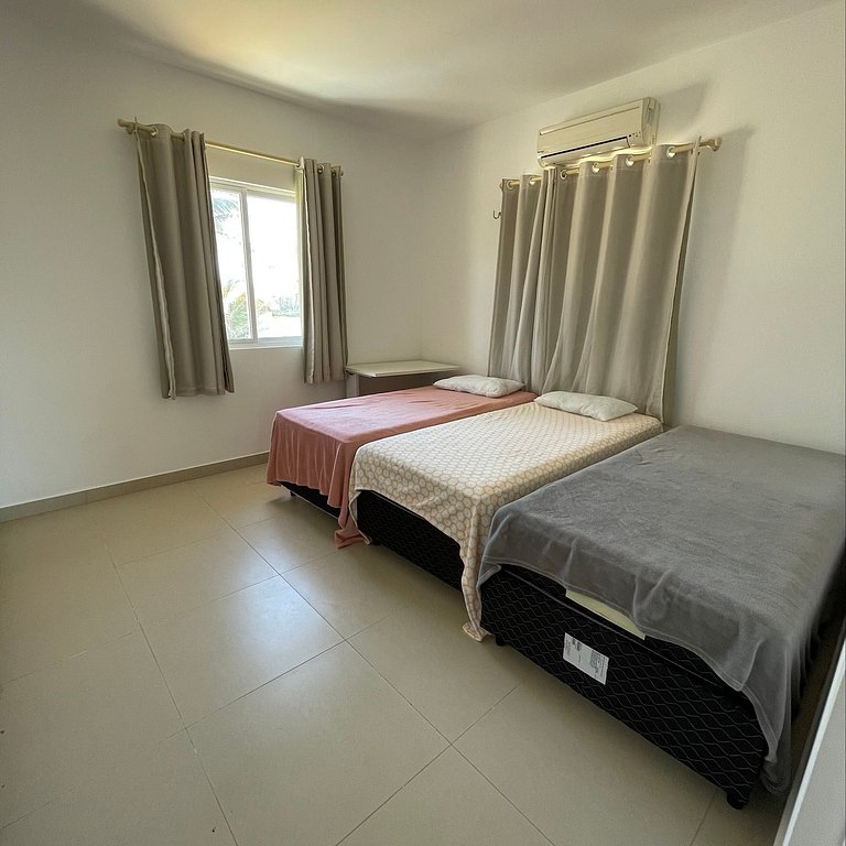 Casa na Praia do Coqueiro "Pé na areia" com vista privilegia