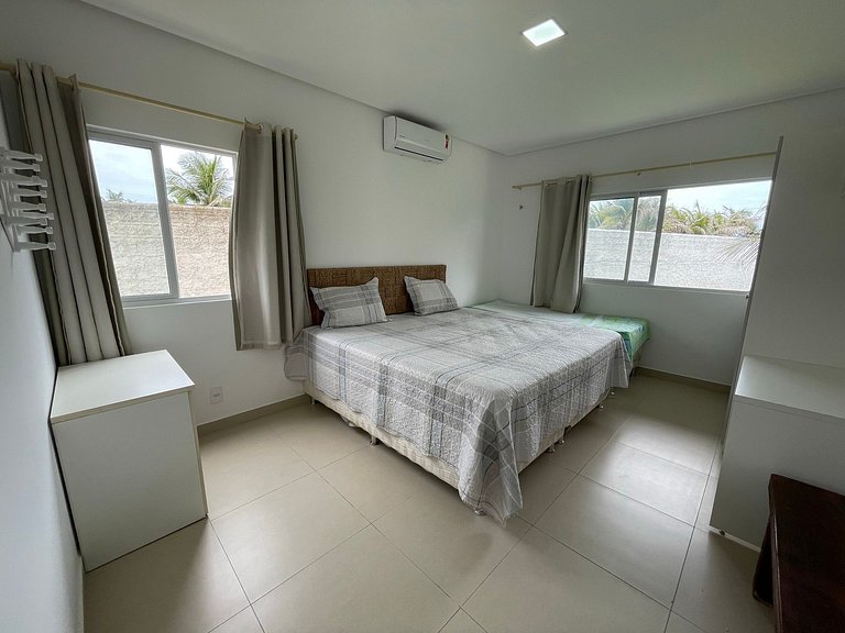 Casa na Praia do Coqueiro "Pé na areia" com vista privilegia
