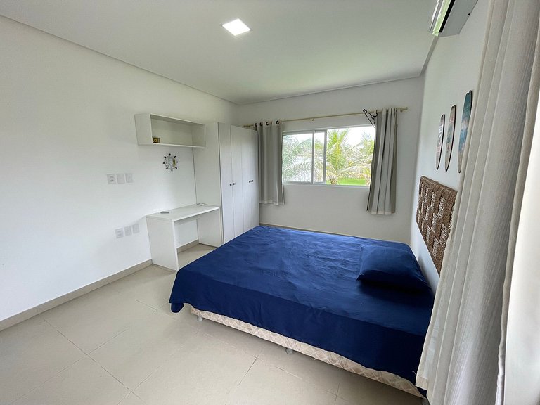 Casa na Praia do Coqueiro "Pé na areia" com vista privilegia