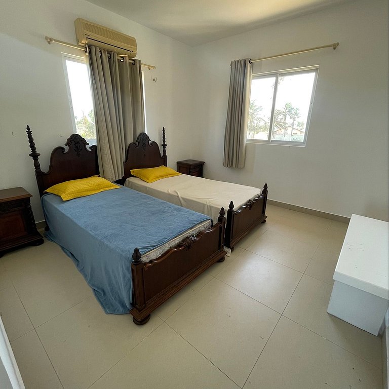 Casa na Praia do Coqueiro "Pé na areia" com vista privilegia