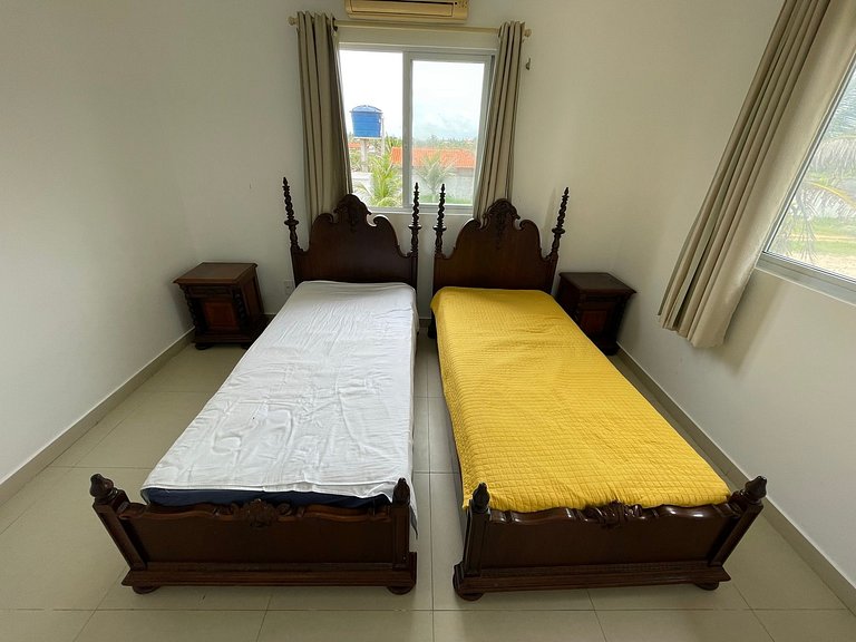 Casa na Praia do Coqueiro "Pé na areia" com vista privilegia