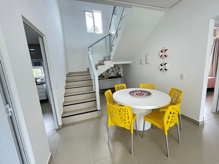 Casa na Praia do Coqueiro "Pé na areia" com vista privilegia