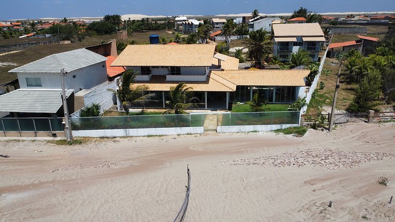 Casa na Praia do Coqueiro "Pé na areia" com vista privilegia