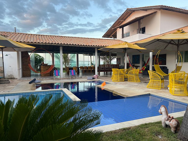 Casa na Praia do Coqueiro "Pé na areia" com vista privilegia