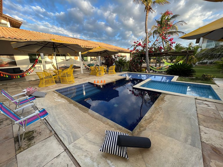 Casa na Praia do Coqueiro "Pé na areia" com vista privilegia