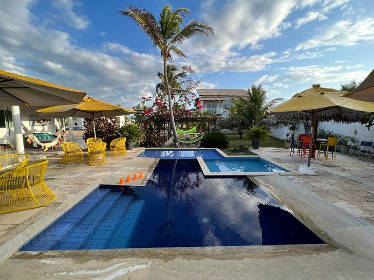 Casa na Praia do Coqueiro "Pé na areia" com vista privilegia